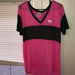 Vs pink shirt